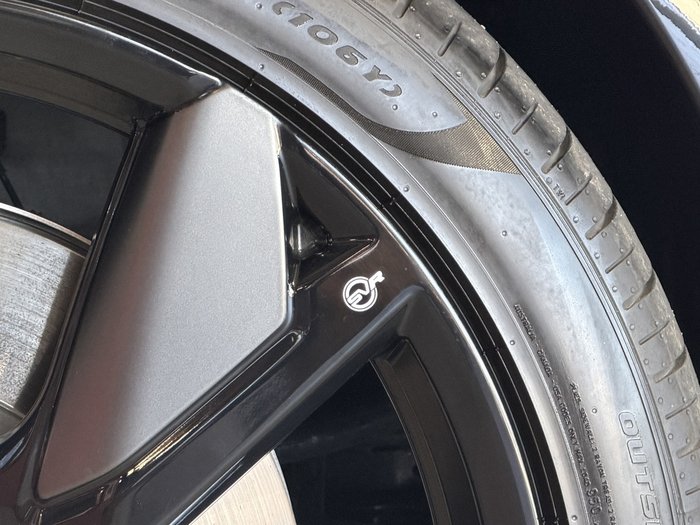 2024 Jaguar F-PACE SVR 575 Edition