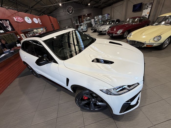 2024 Jaguar F-PACE SVR 575 Edition