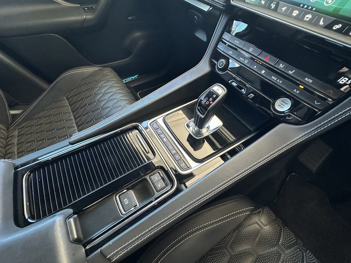 2019 Jaguar F-PACE SVR