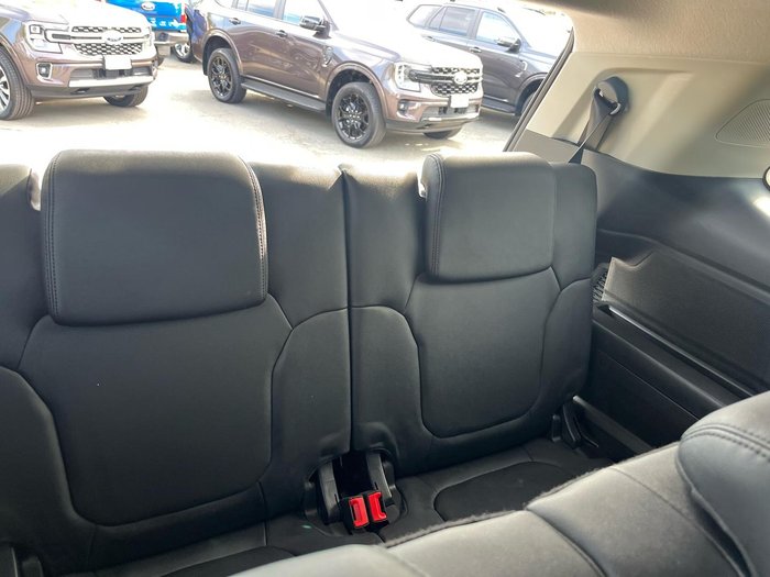 2025 Ford Everest Trend