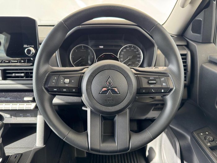 2025 Mitsubishi Triton GLX+