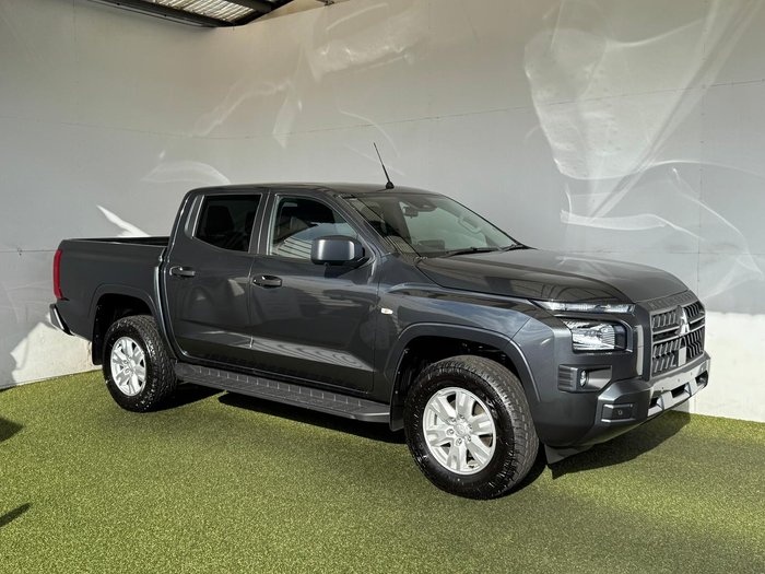 2025 Mitsubishi Triton GLX+