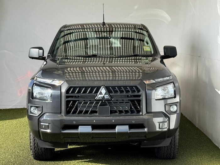 2025 Mitsubishi Triton GLX+
