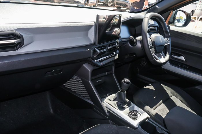 2025 Renault Duster Evolution