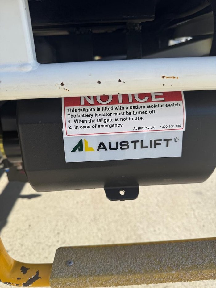 2021 Isuzu F Series FRR107-210