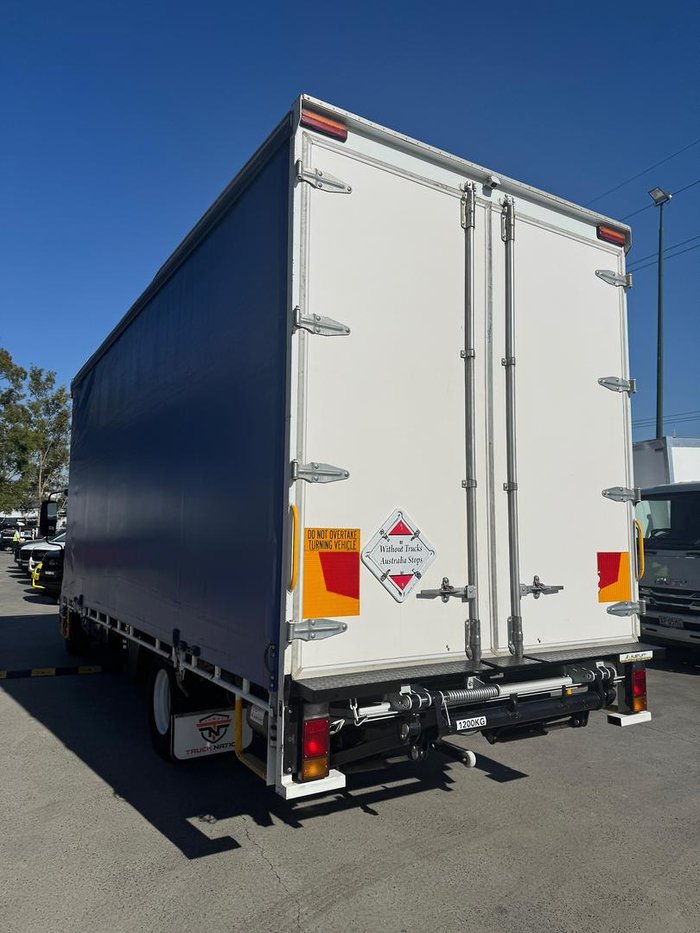 2021 Isuzu F Series FRR107-210