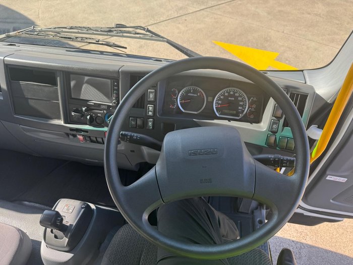 2021 Isuzu F Series FRR107-210