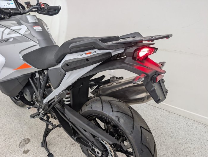 2024 Ktm SUPER ADVENTURE S grey