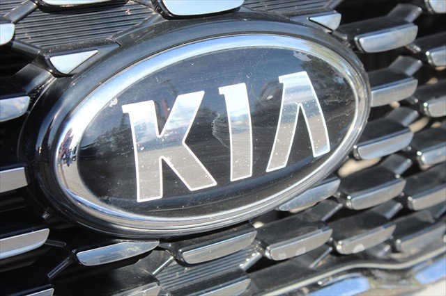 2017 Kia Sorento SLi