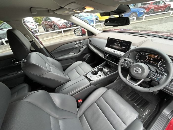 2025 Nissan X-TRAIL ST-L