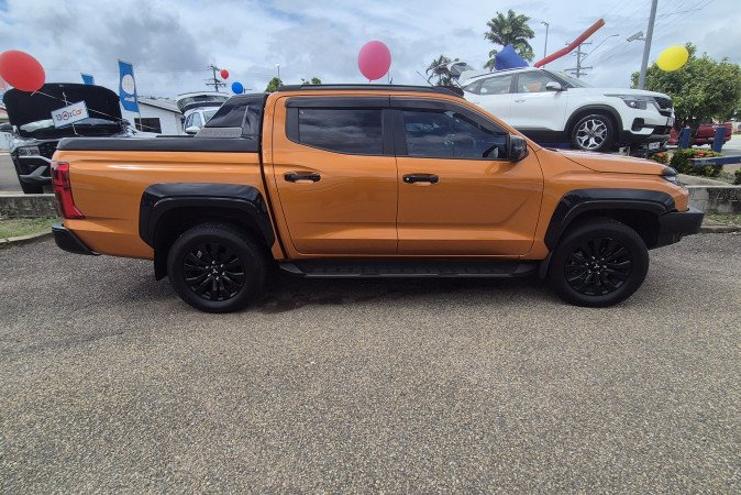 2024 MITSUBISHI TRITON GSR (4x4)
