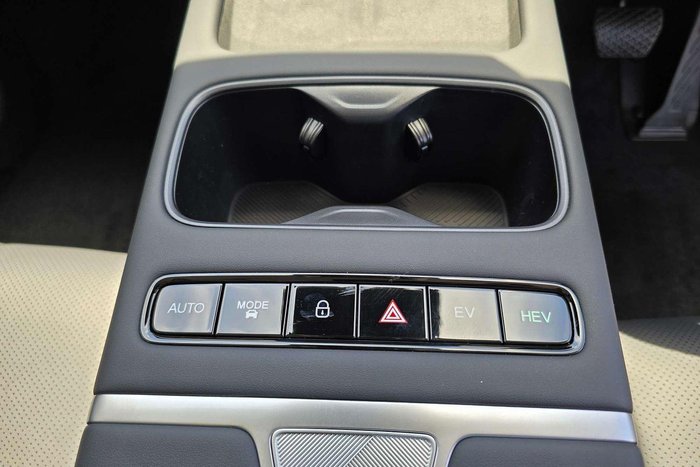 2025 Jaecoo J7 SHS Summit