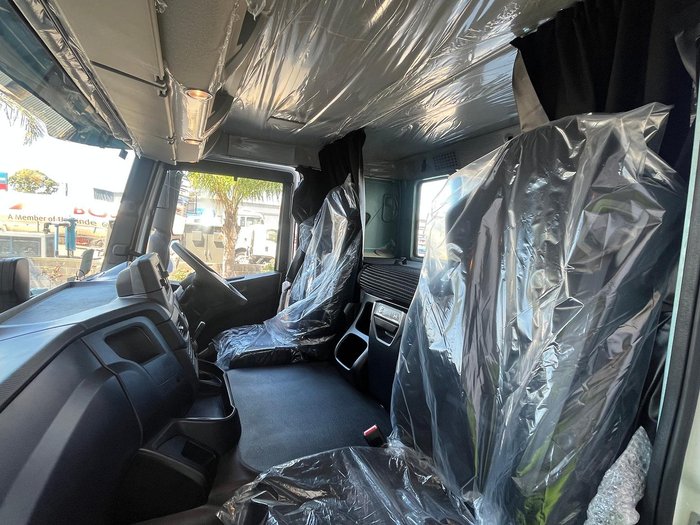 2025 Iveco S-Way AT600