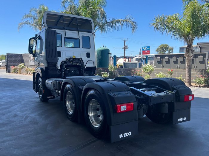 2025 Iveco S-Way AT600