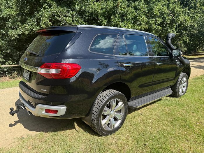 2017 Ford Everest Titanium