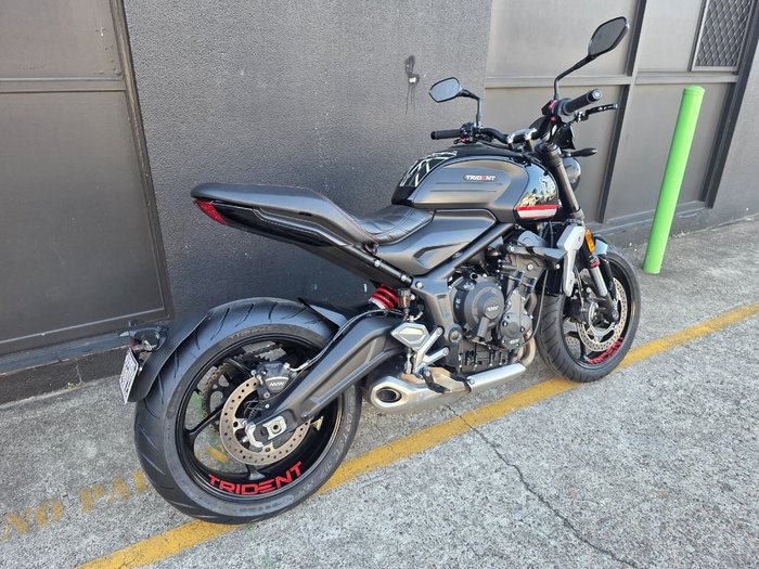 2021 Triumph TRIDENT 660 BLACK