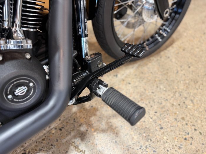 2021 HARLEY-DAVIDSON FXBBS STREET BOB (114)