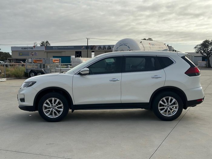 2022 Nissan X-TRAIL ST