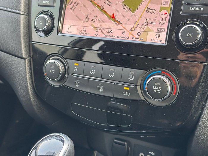 2022 Nissan X-TRAIL ST