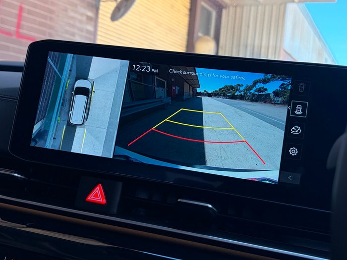 2024 Kia Carnival GT-Line HEV