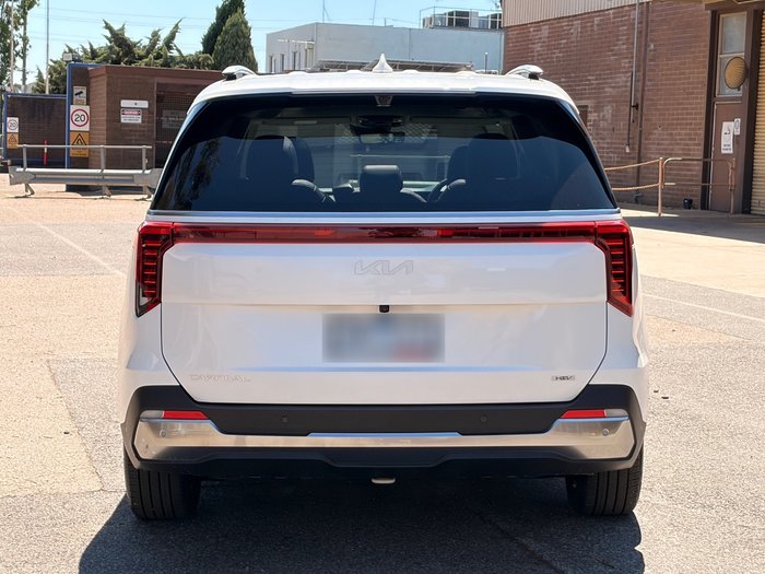 2024 Kia Carnival GT-Line HEV