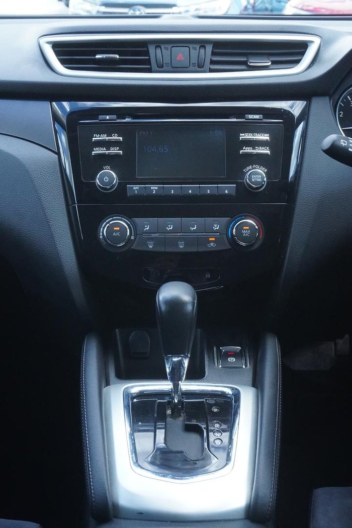 2015 Nissan QASHQAI ST