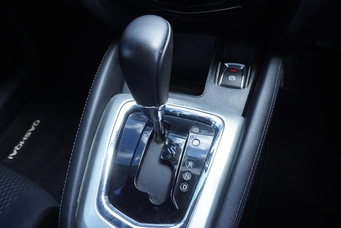 2015 Nissan QASHQAI ST