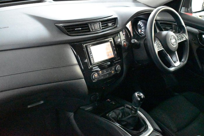 2018 Nissan X-TRAIL ST