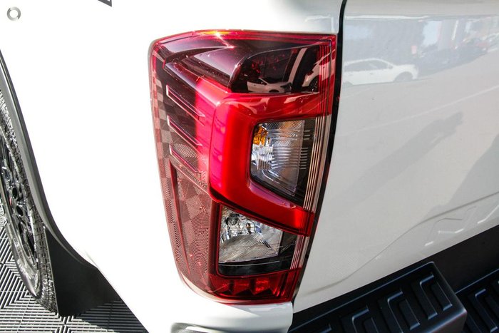 2025 Nissan Navara PRO-4X