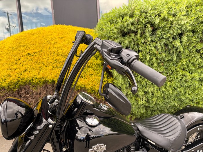 2017 HARLEY-DAVIDSON FLSS SOFTAIL SLIM S Black