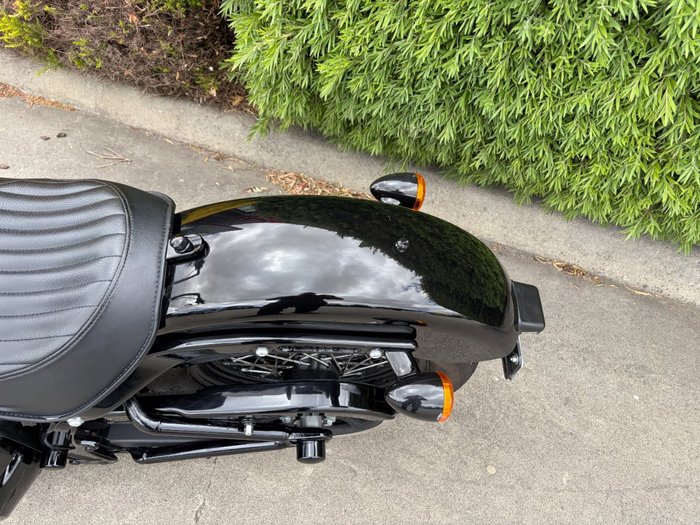 2017 HARLEY-DAVIDSON FLSS SOFTAIL SLIM S Black