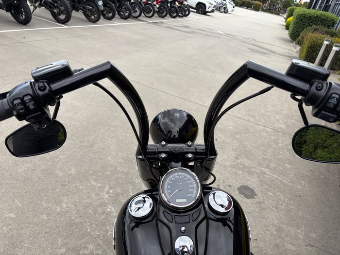 2017 HARLEY-DAVIDSON FLSS SOFTAIL SLIM S Black