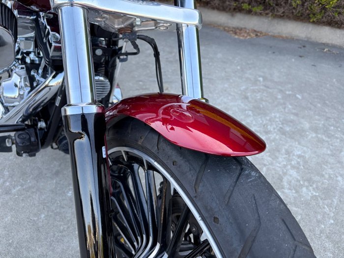 2017 HARLEY-DAVIDSON FXSB SOFTAIL BREAKOUT Red