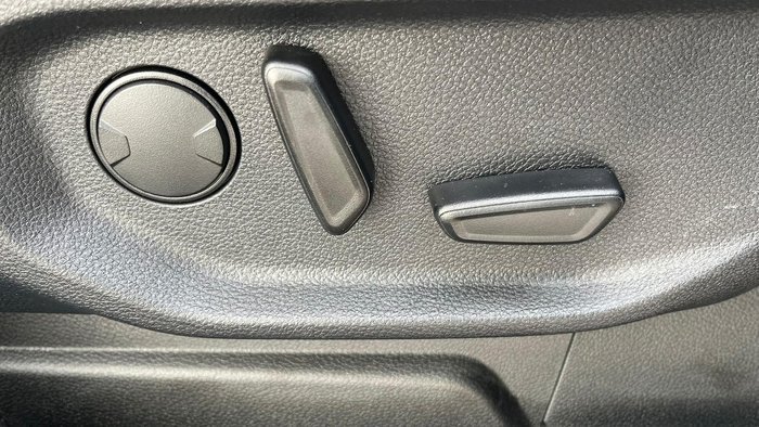 2025 Ford Everest Platinum