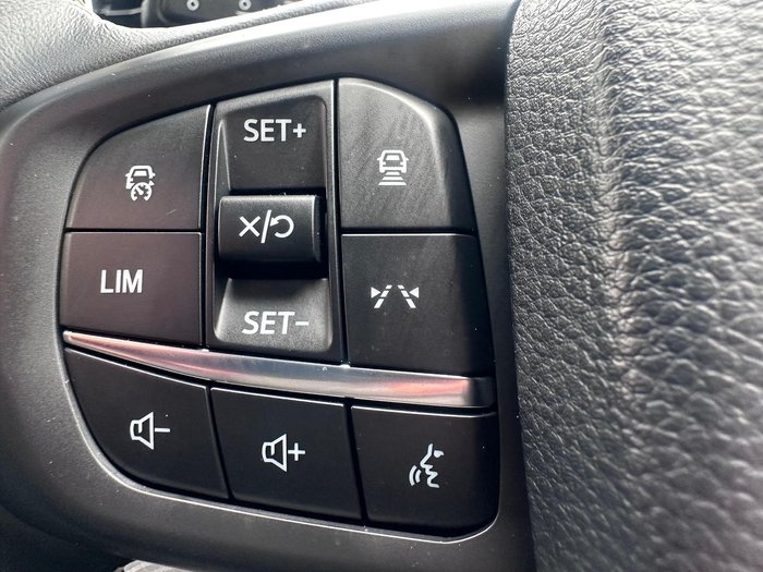 2025 Ford Everest Platinum