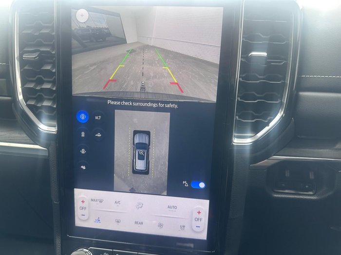 2025 Ford Everest Platinum