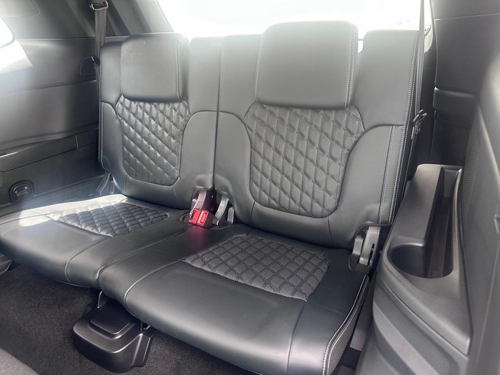 2025 Ford Everest Platinum