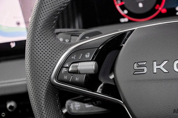 2026 SKODA Superb 195TSI Sportline