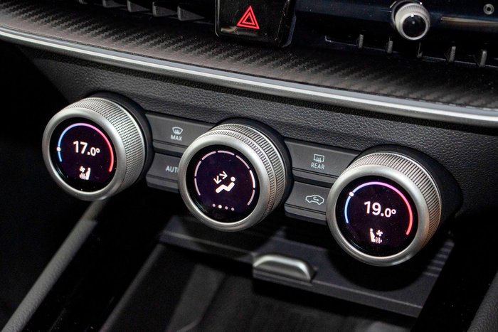 2026 SKODA Superb 195TSI Sportline