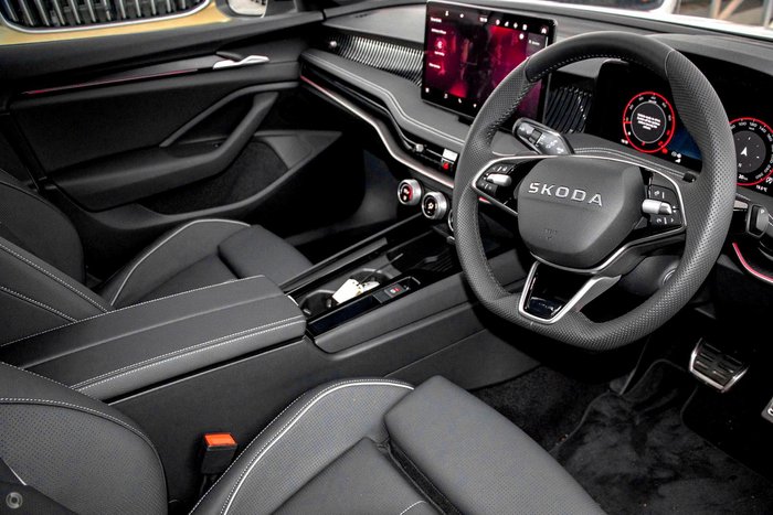 2026 SKODA Superb 195TSI Sportline