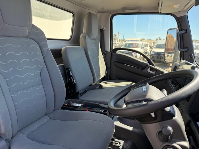 2026 Isuzu N Series NQR 88/80-190 AM D42, AUTO, 8 PALLET FREIGHT PACK