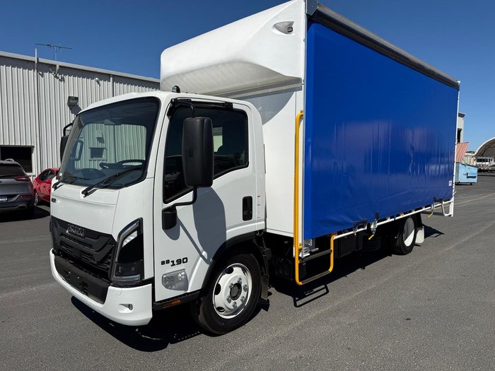 2026 Isuzu N Series NQR 88/80-190 AM D42, AUTO, 8 PALLET FREIGHT PACK