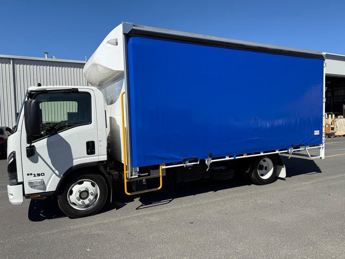 2026 Isuzu N Series NQR 88/80-190 AM D42, AUTO, 8 PALLET FREIGHT PACK