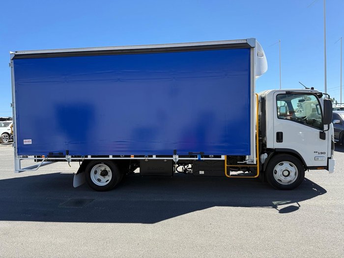 2026 Isuzu N Series NQR 88/80-190 AM D42, AUTO, 8 PALLET FREIGHT PACK