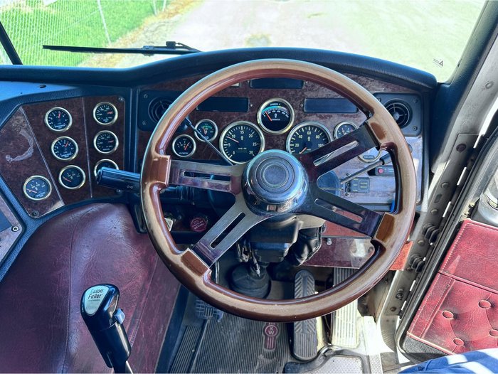 2007 Kenworth Prime Mover K104b