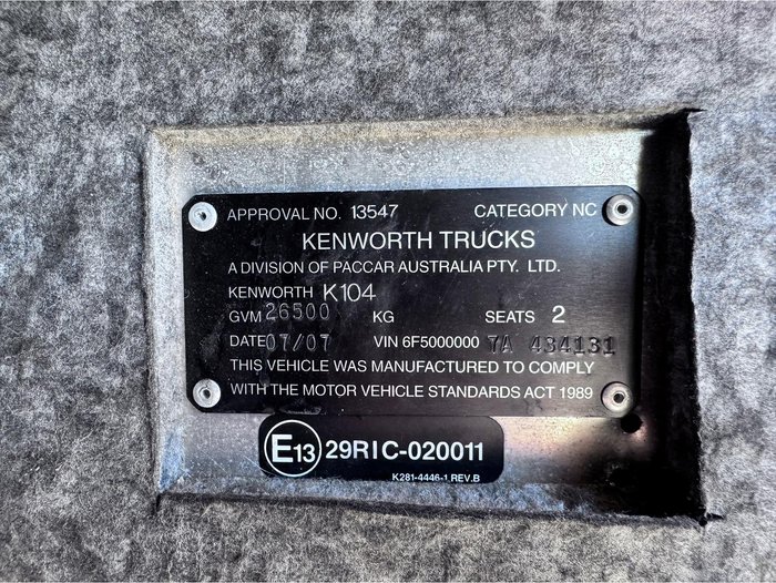 2007 Kenworth Prime Mover K104b