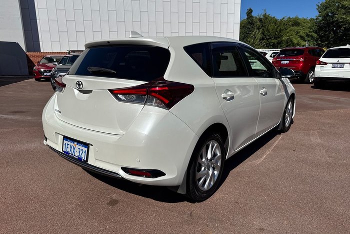 2016 Toyota Corolla Ascent Sport