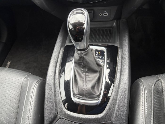 2022 Nissan X-TRAIL ST-L