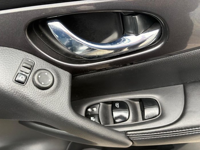 2022 Nissan X-TRAIL ST-L