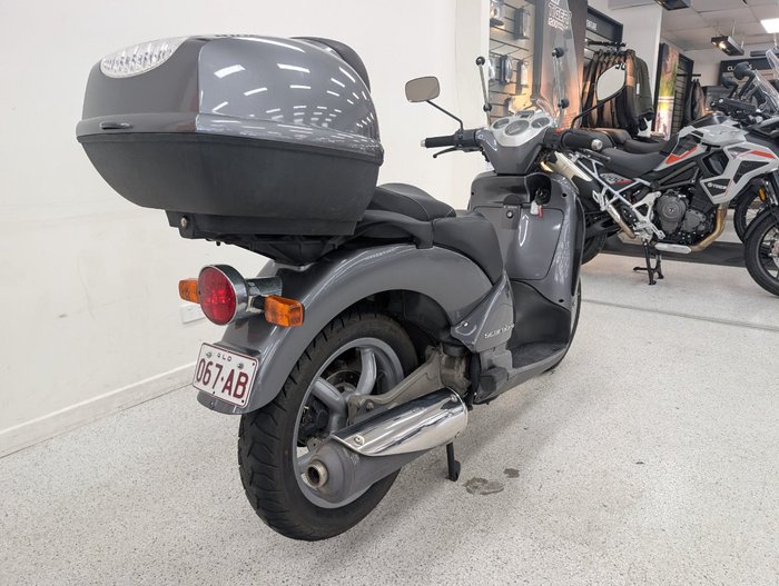 2007 APRILIA SCARABEO 250ie grey
